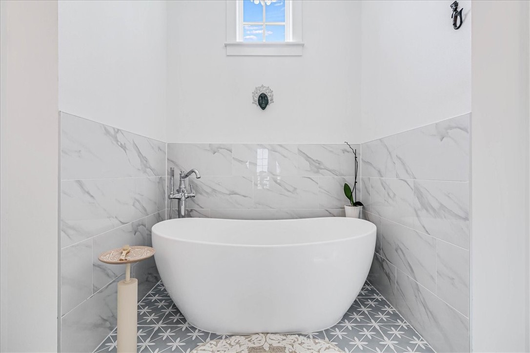 Undefined Property Photo 25