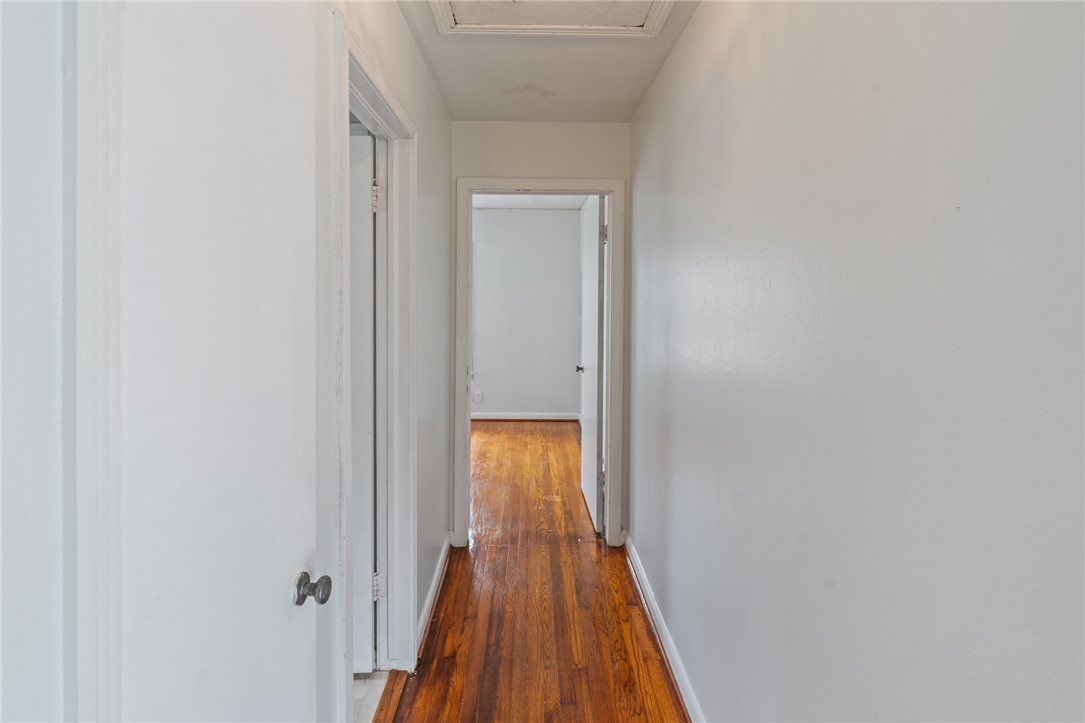 1010 Mcclendon St Property Photo 12