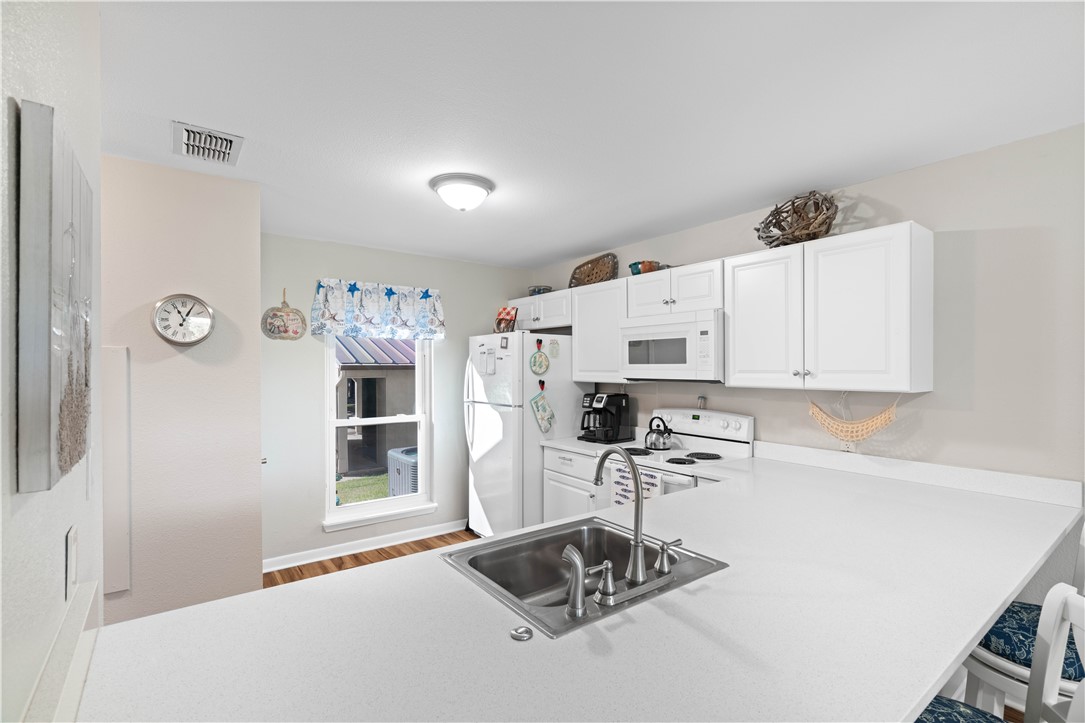 302 Saint Andrews St A-102 Property Photo 12