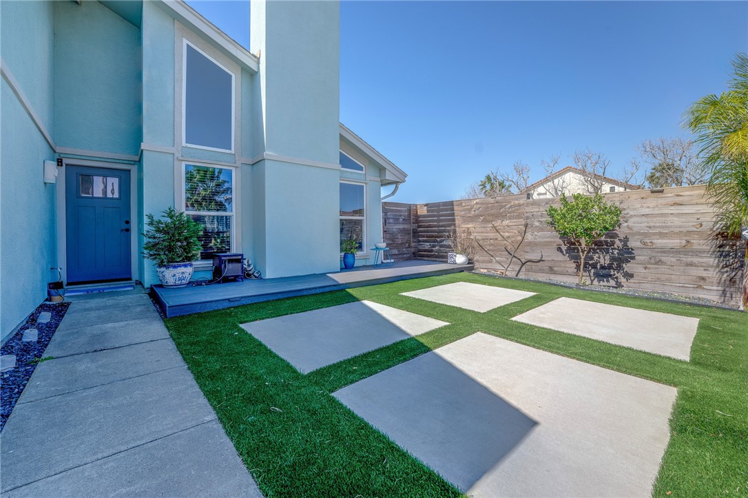 15221 Reales Dr Property Photo 1