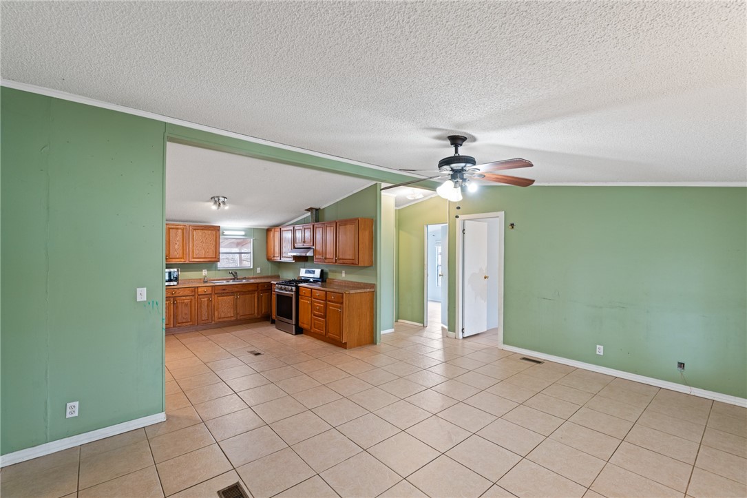 5429 County Road 73a Property Photo 5
