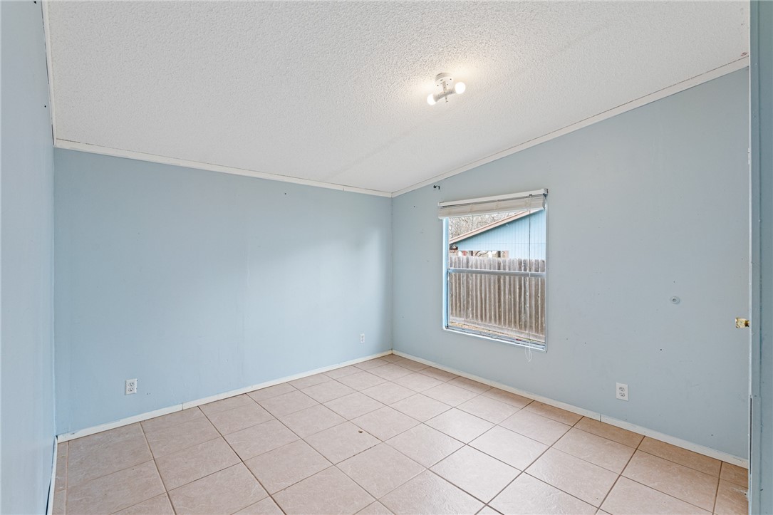 5429 County Road 73a Property Photo 8