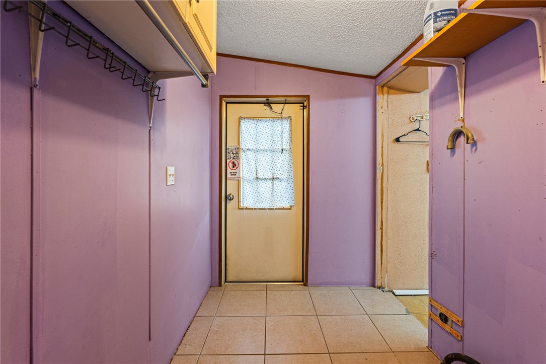 5429 County Road 73a Property Photo 11