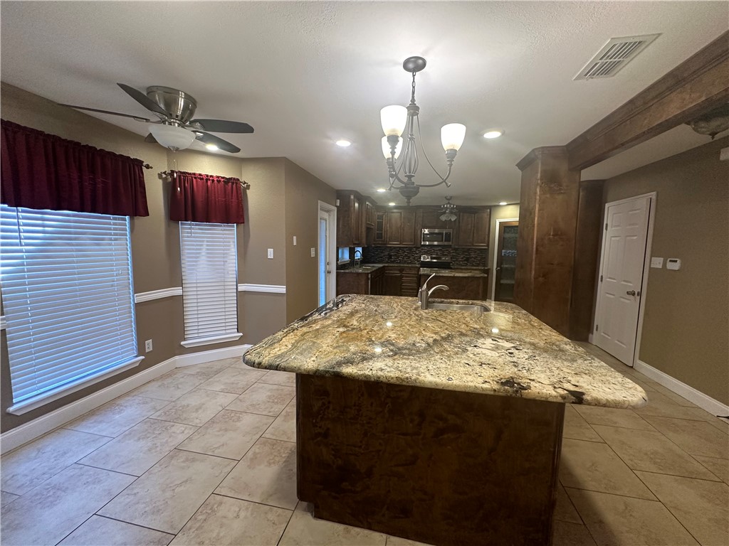 4529 Wapentate Dr Property Photo 5
