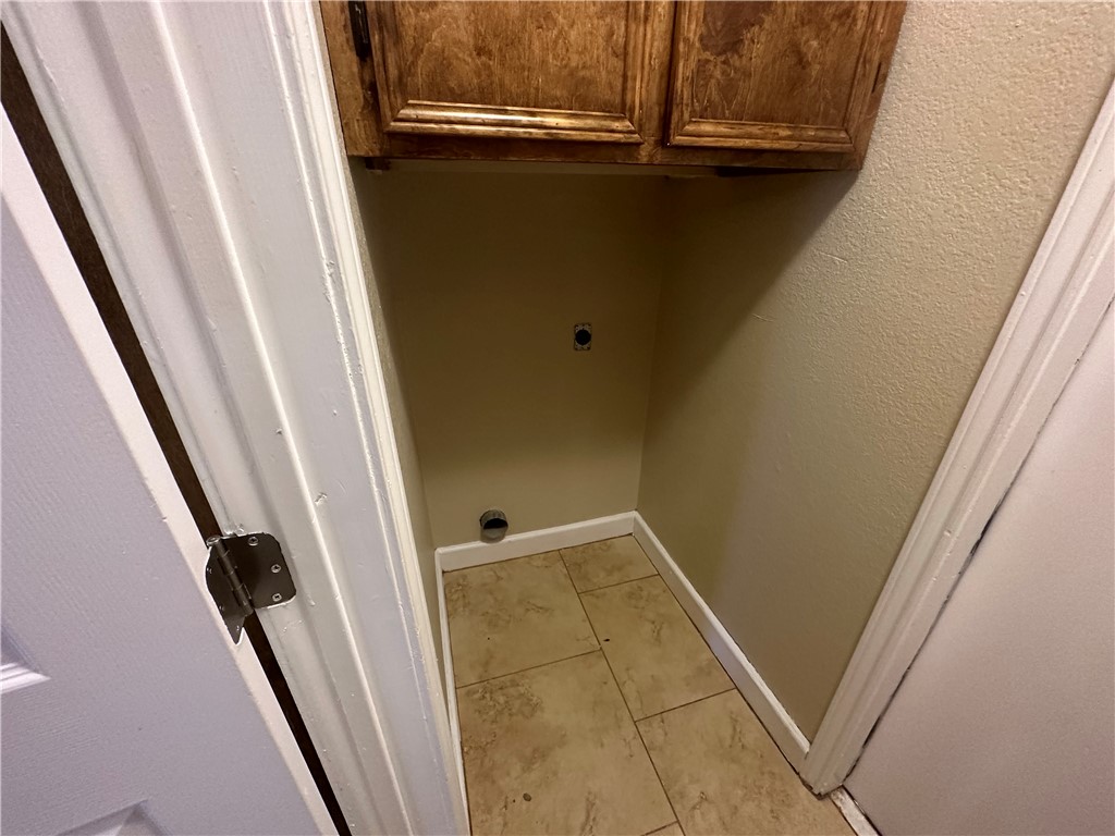 4529 Wapentate Dr Property Photo 13