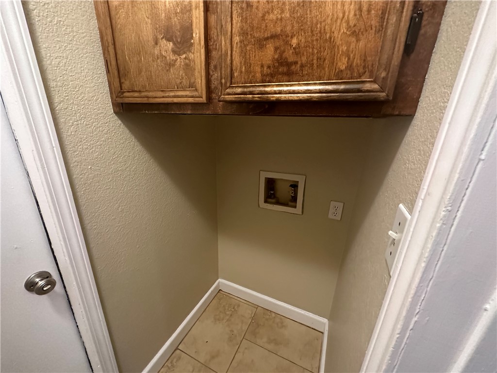 4529 Wapentate Dr Property Photo 14