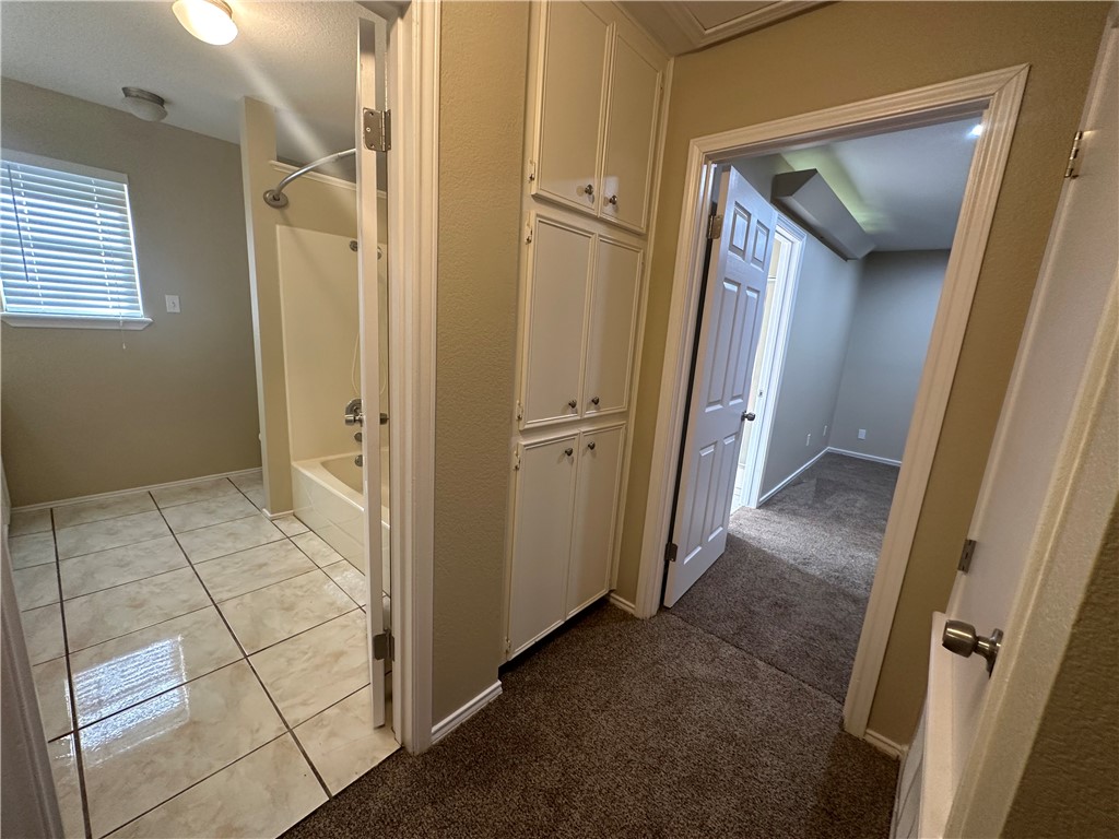4529 Wapentate Dr Property Photo 16