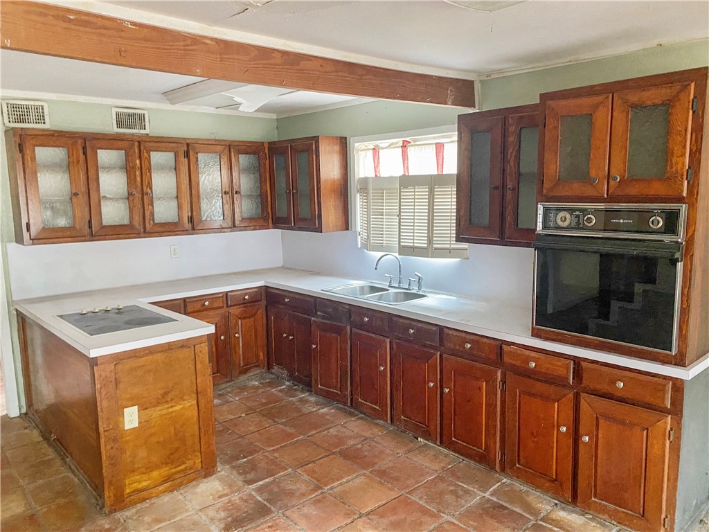 2226 Morgan Property Photo 6