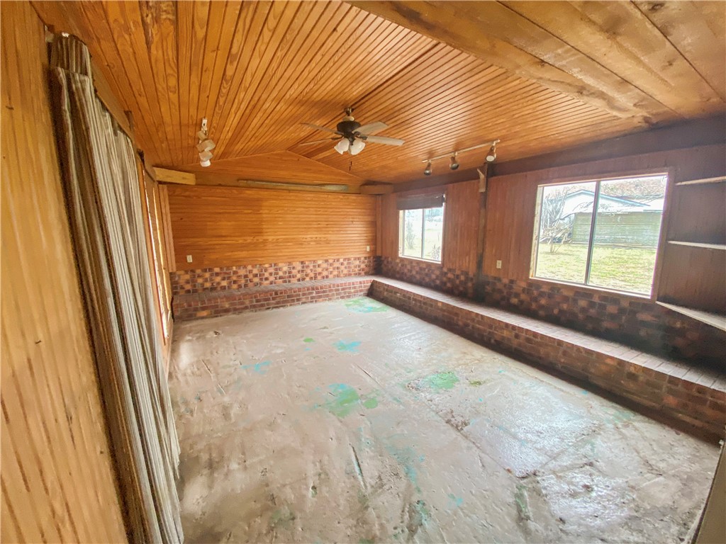 2226 Morgan Property Photo 12