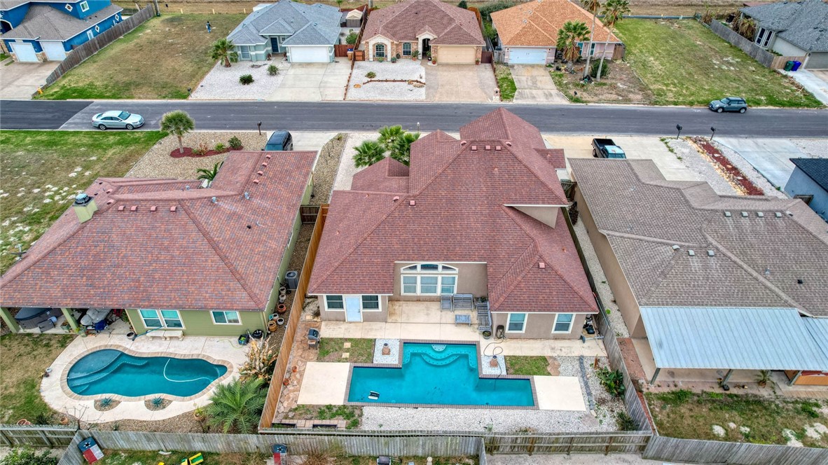 14218 Allamanda Dr Property Photo 34