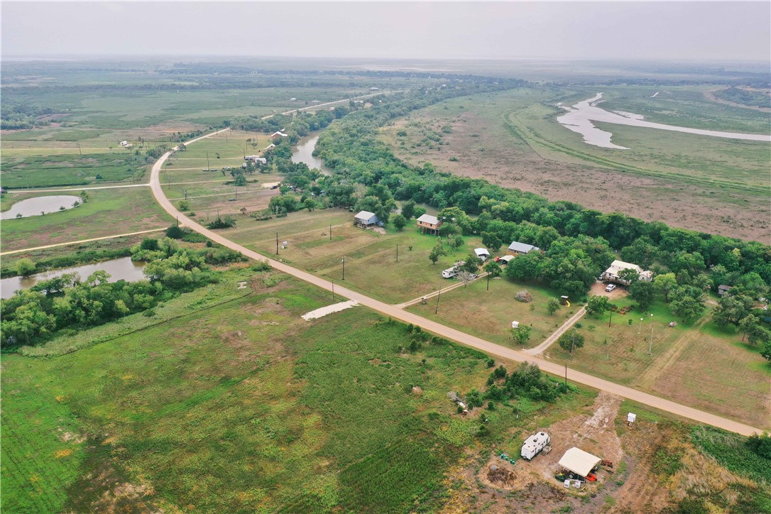 261,262,263 Guadalupe Property Photo 7