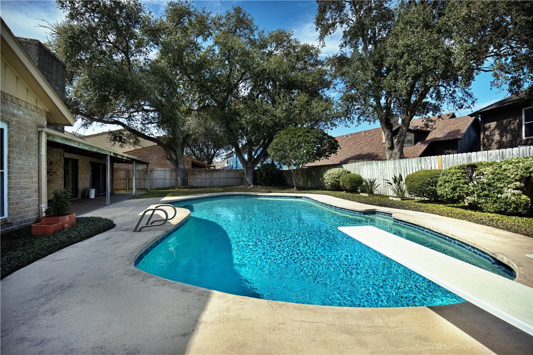 6031 Lost Creek Dr Property Photo 36