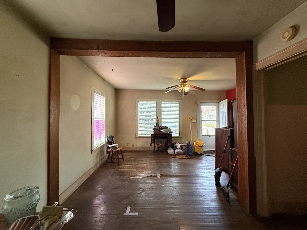 125 Richard St Property Photo 4