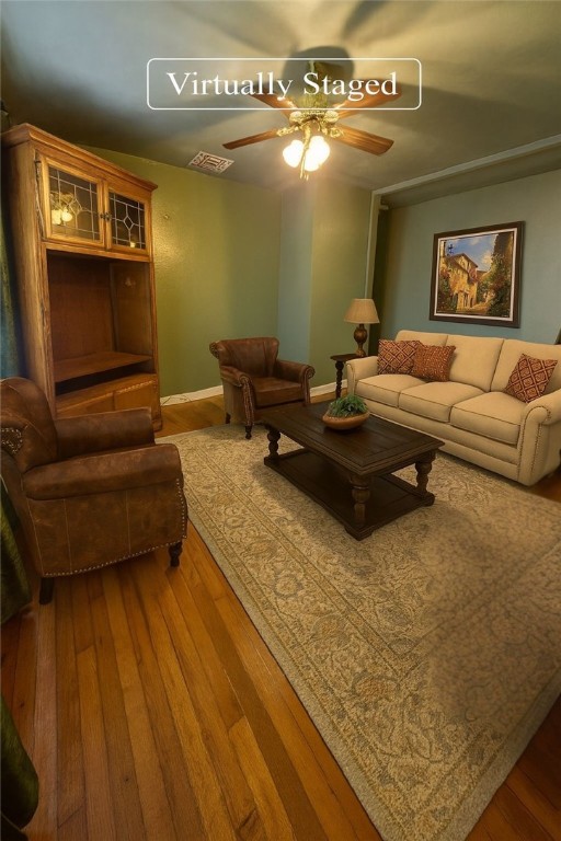 1041 Whitaker Dr Property Photo 3