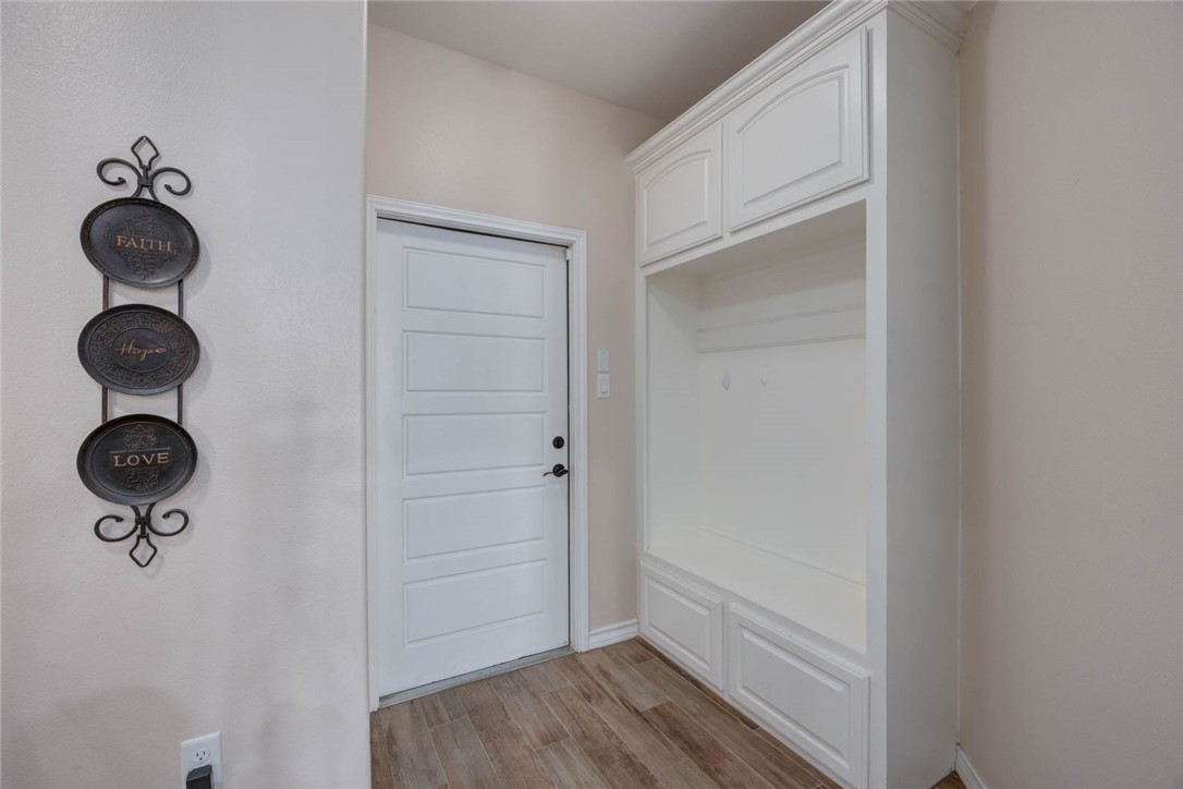 1374 Whitehand Ct Property Photo 30