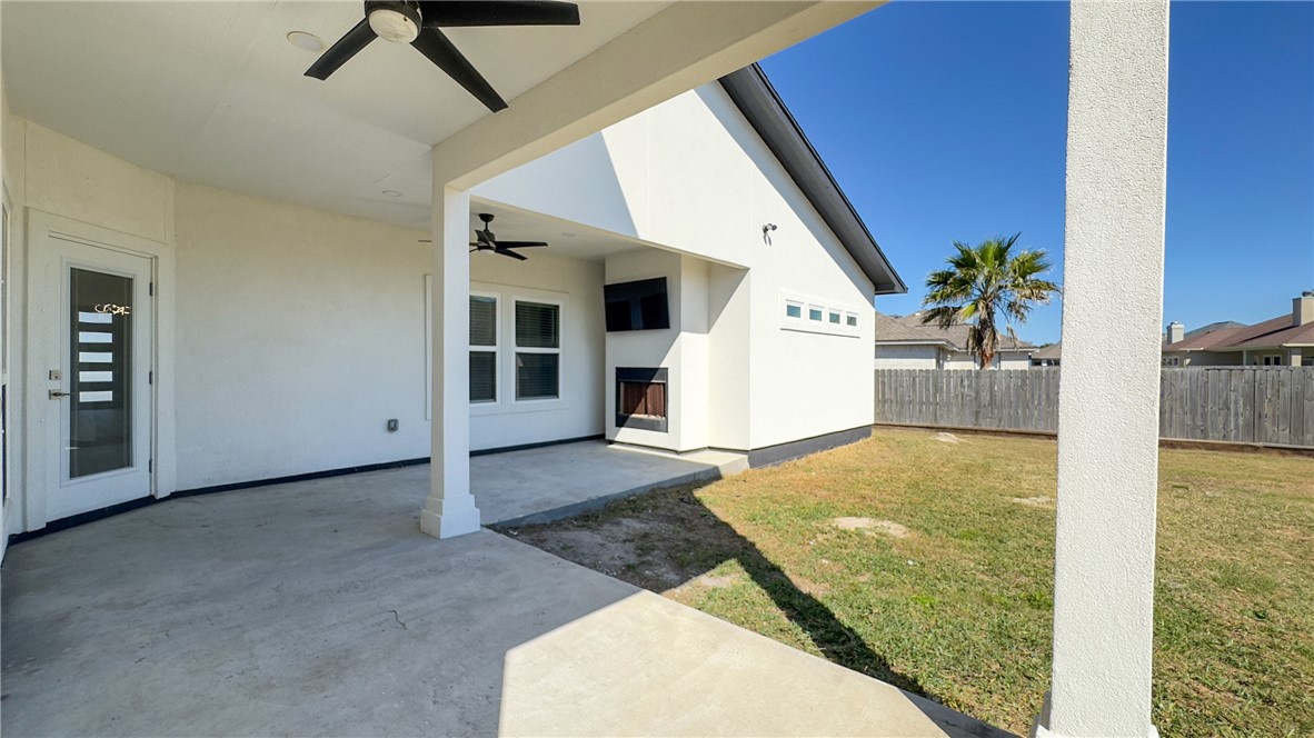 14722 Lighthouse Dr Property Photo 38