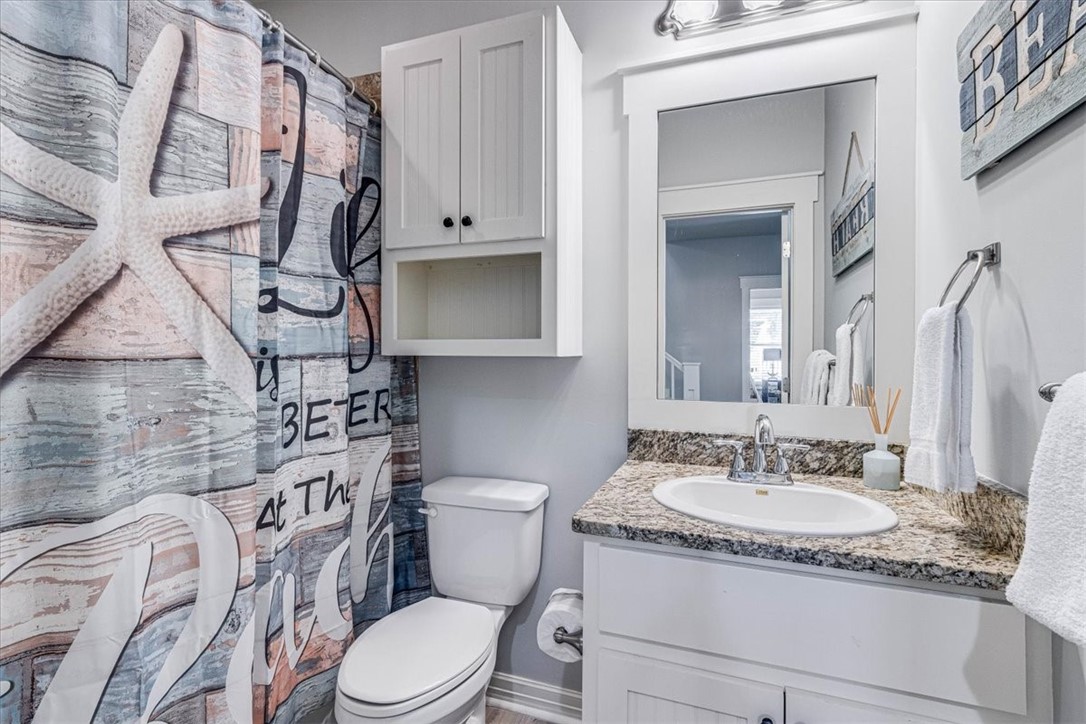 305 Sailhouse Way Property Photo 10