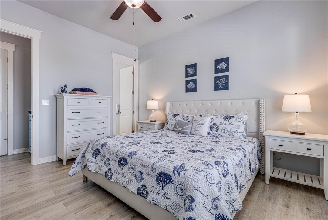 305 Sailhouse Way Property Photo 26