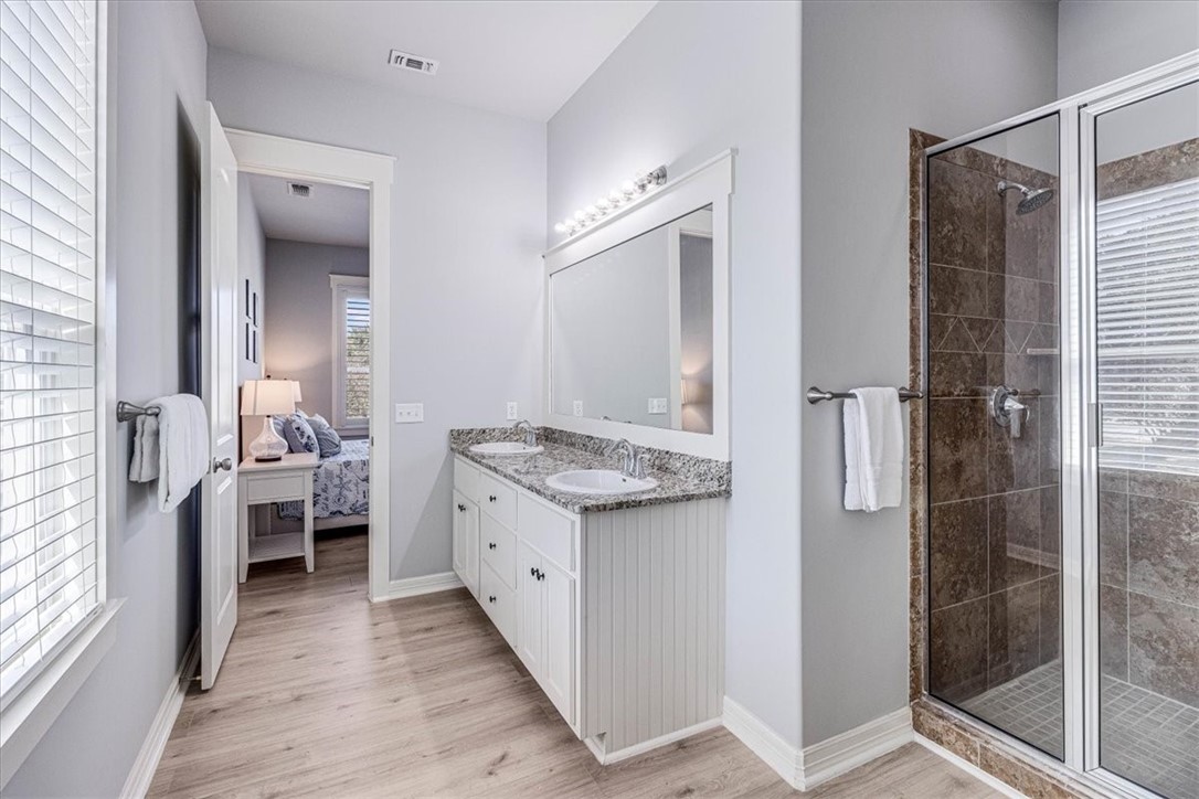 305 Sailhouse Way Property Photo 29