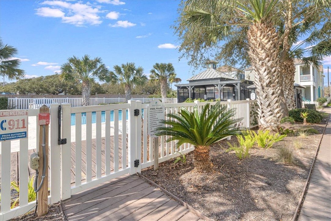 305 Sailhouse Way Property Photo 32