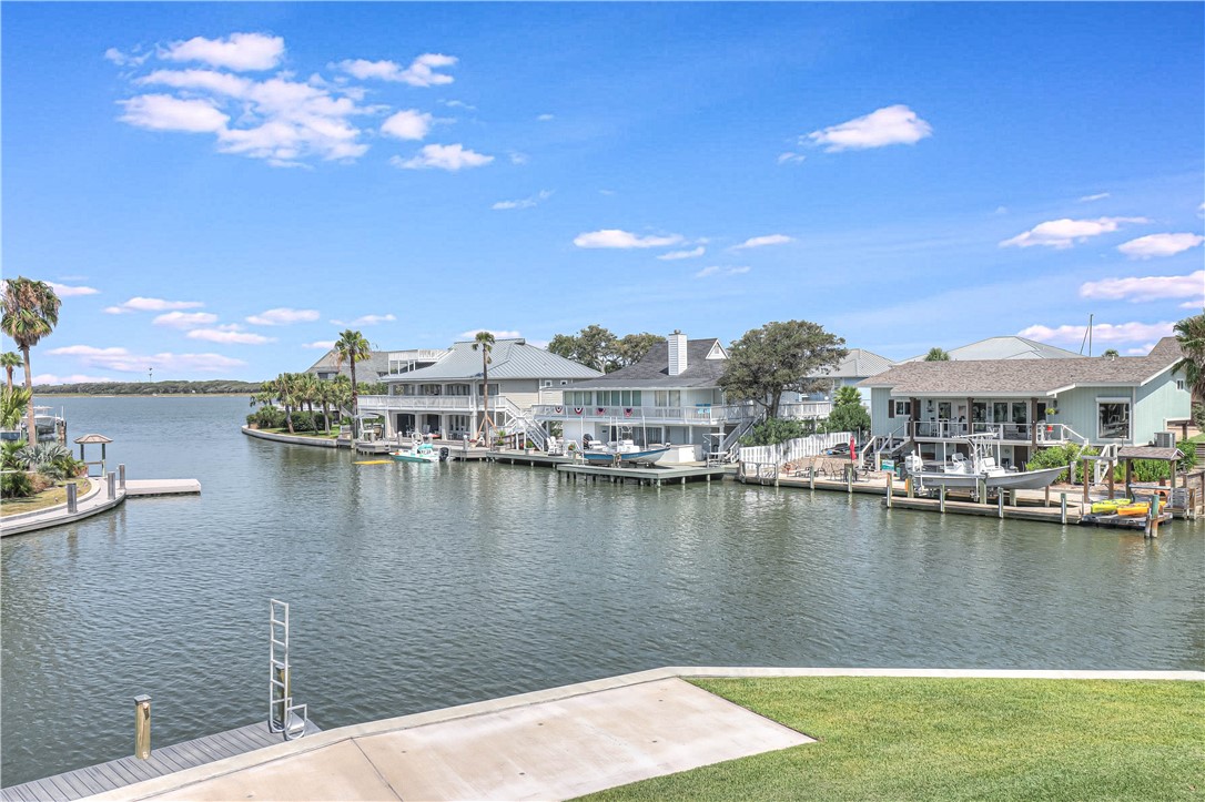 21 Pelican Dr Property Photo 4