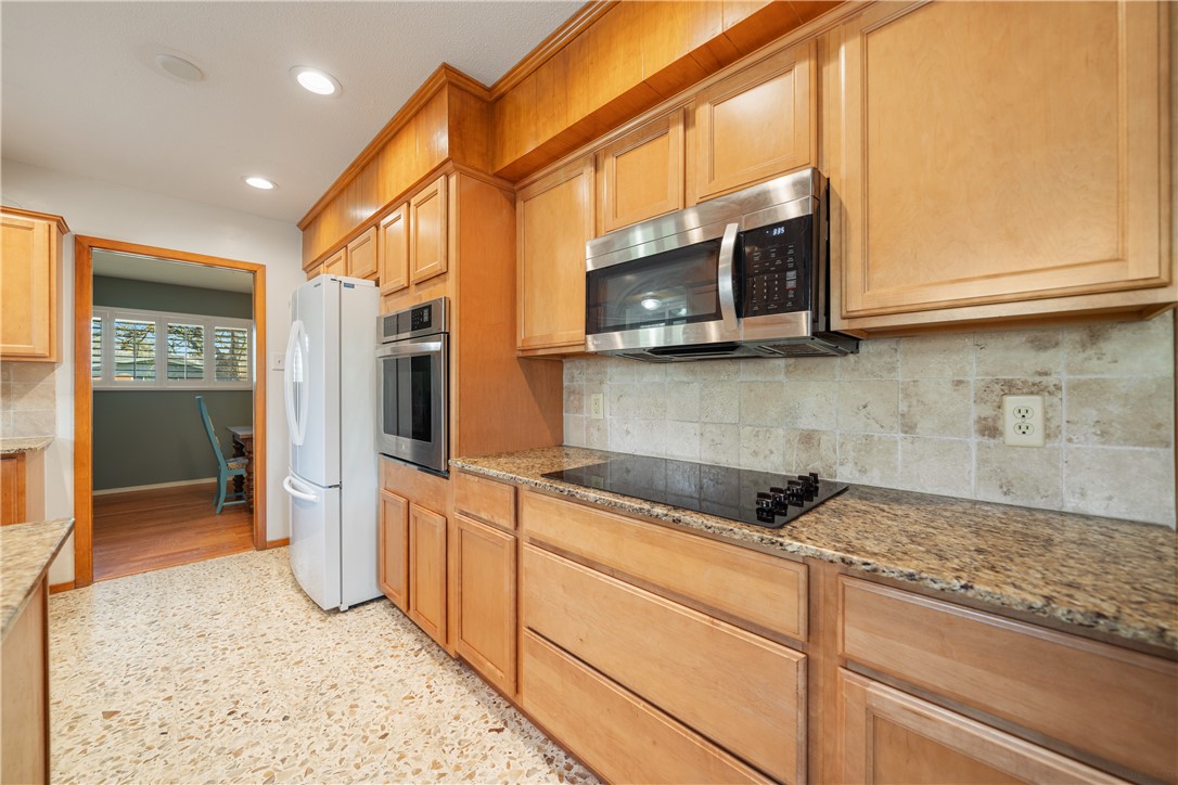430 Montclair Dr Property Photo 9
