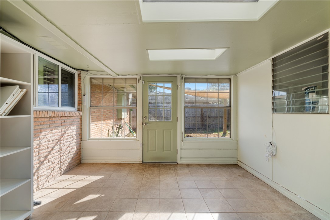 430 Montclair Dr Property Photo 24