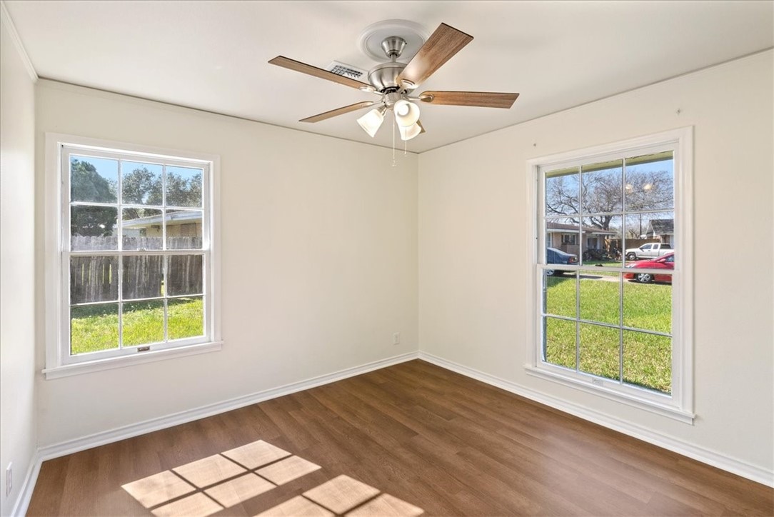 1041 Herndon Property Photo 20