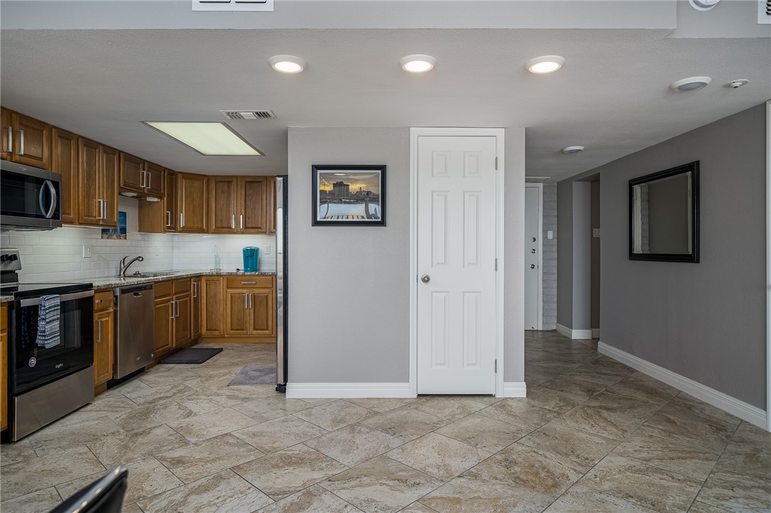 4242 Gulfbreeze Blvd 604 Property Photo 8