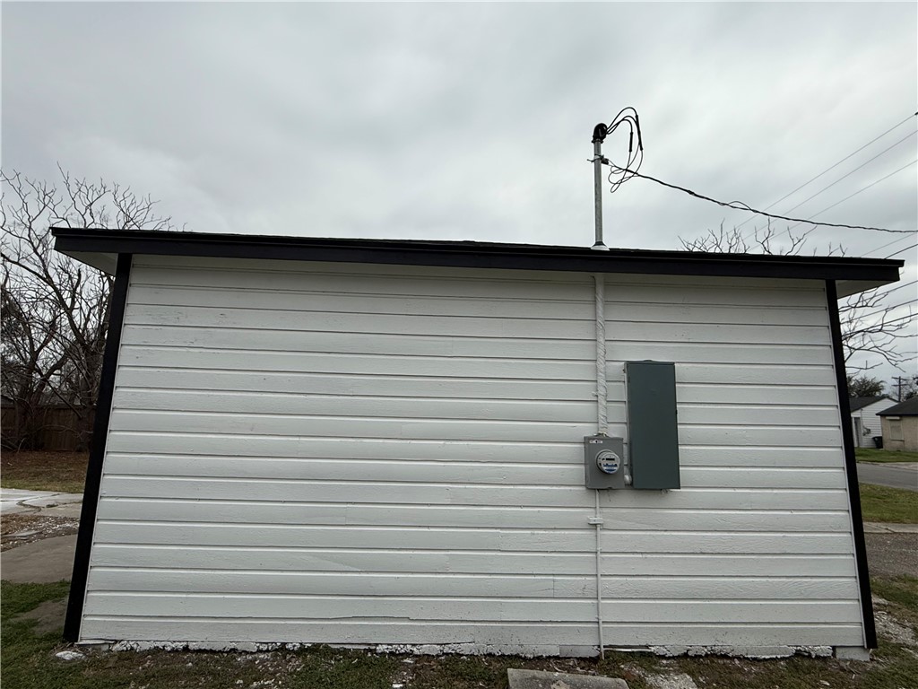 3606 Harris Dr Property Photo 4