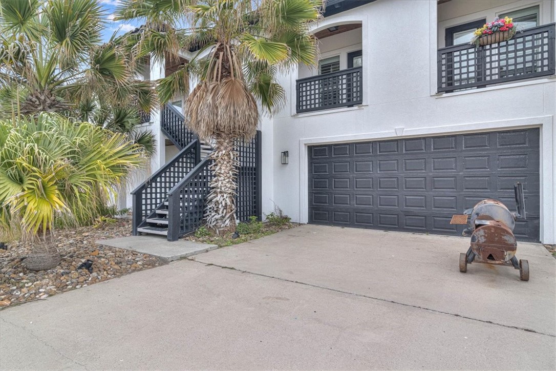 150 Mariners Dr Property Photo 2