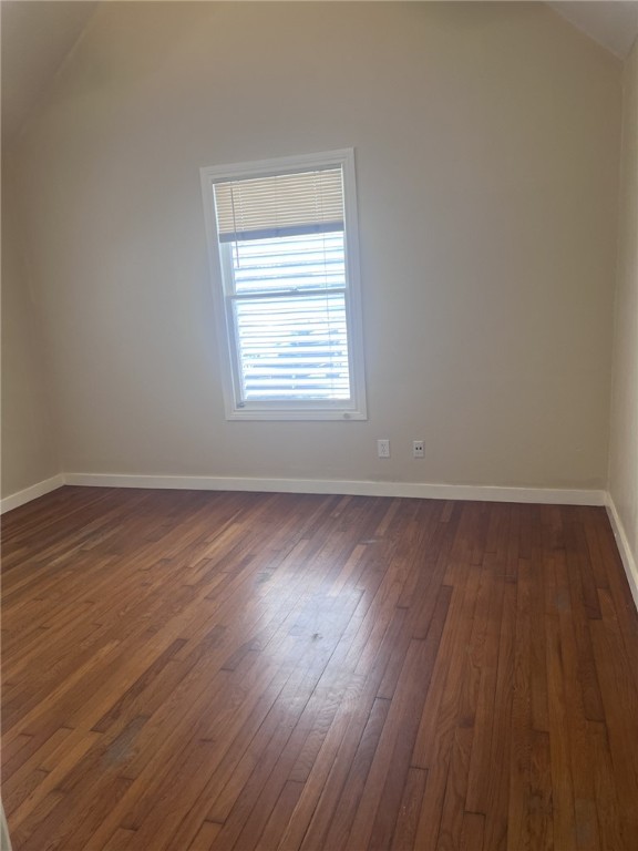 2810 S Alameda St Property Photo 9