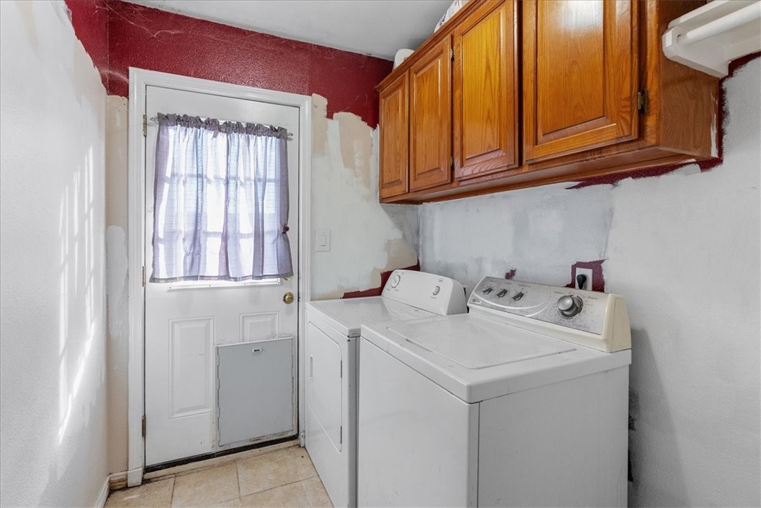 11941 Yellow Oak Ave Property Photo 9