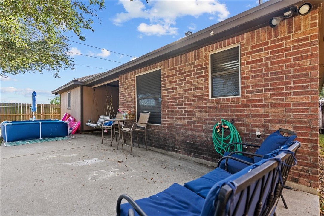 11941 Yellow Oak Ave Property Photo 10