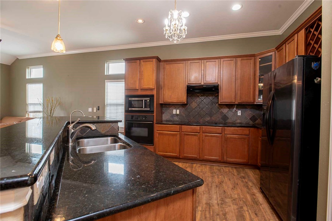 7501 Bon Soir Property Photo 9