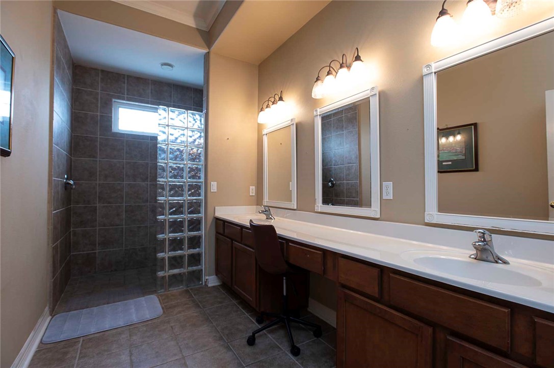 7501 Bon Soir Property Photo 14