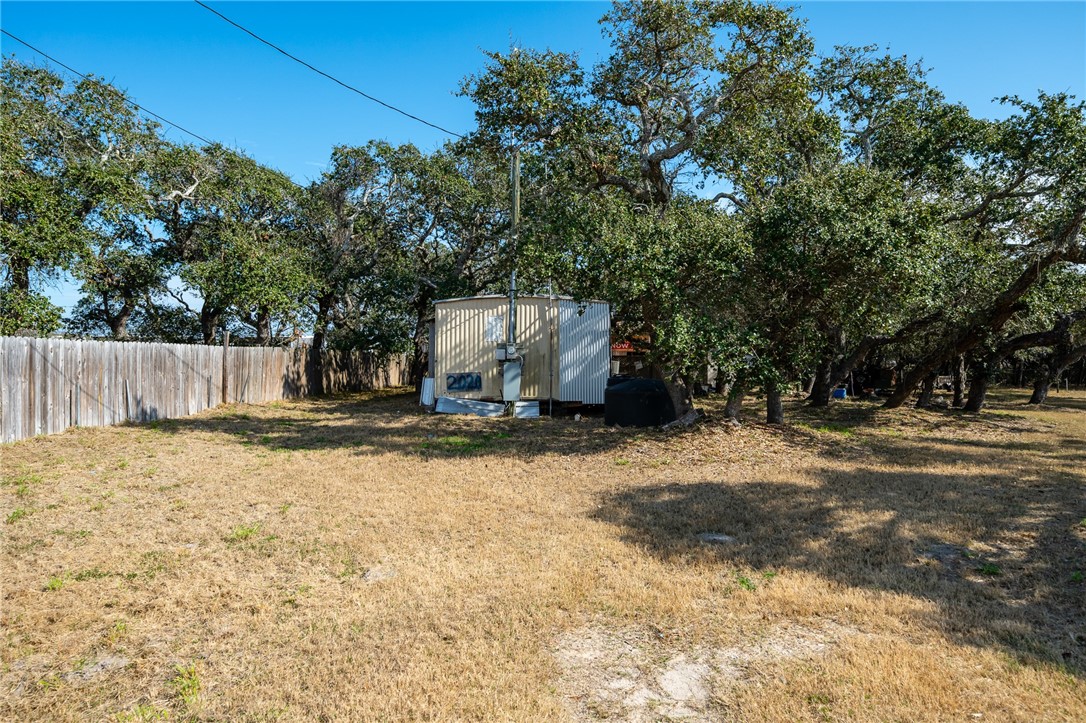 2020/2028 Dallas St Property Photo 1