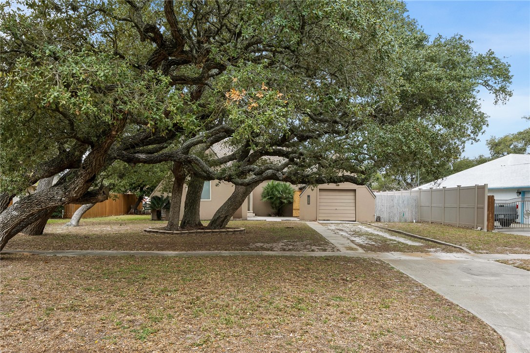 122 S Mccampbell St Property Photo 3