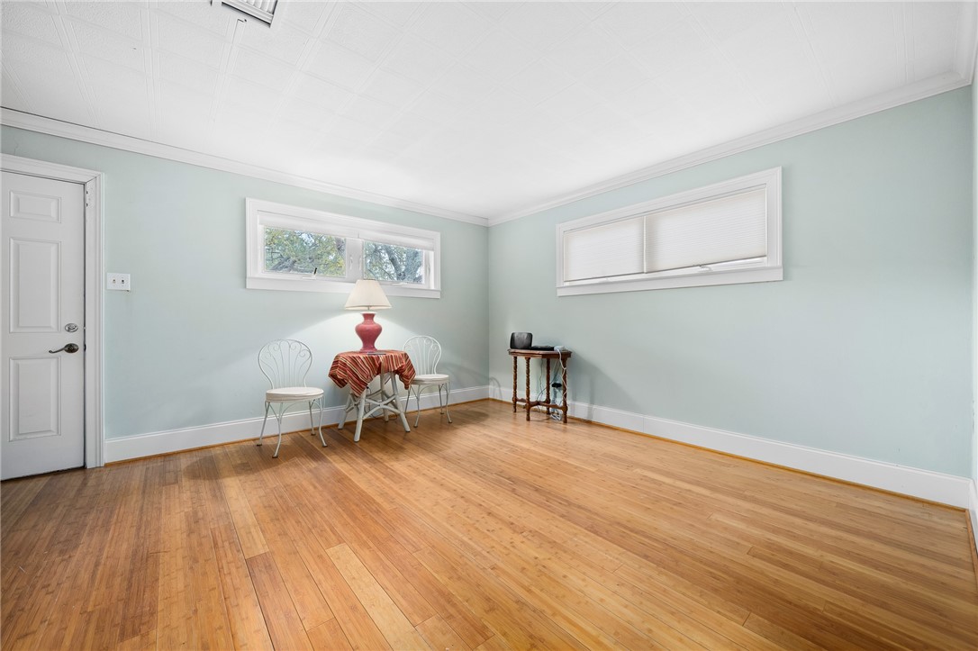 122 S Mccampbell St Property Photo 15