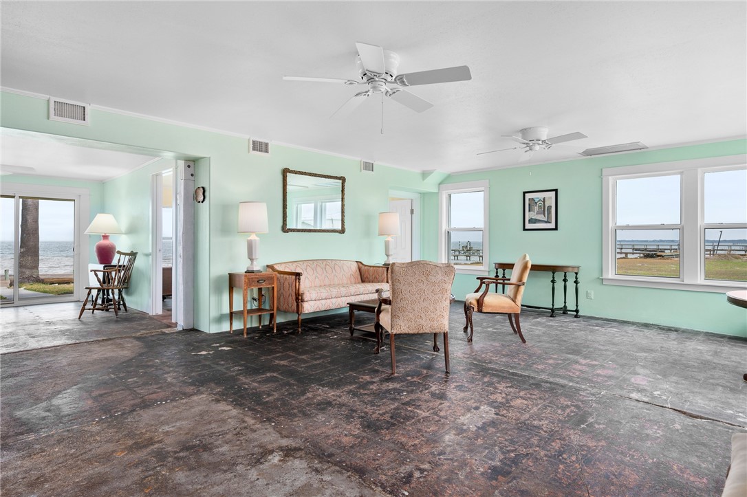 3657 Copano Dr Property Photo 6