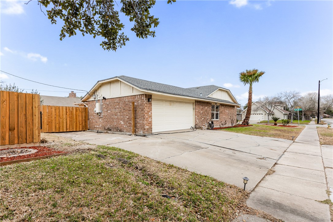 4933 Valley Mill Dr Property Photo 5