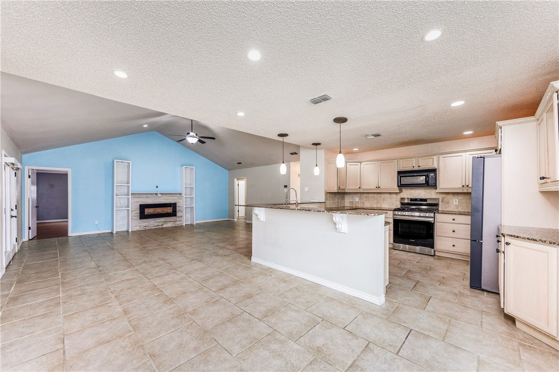 4933 Valley Mill Dr Property Photo 10