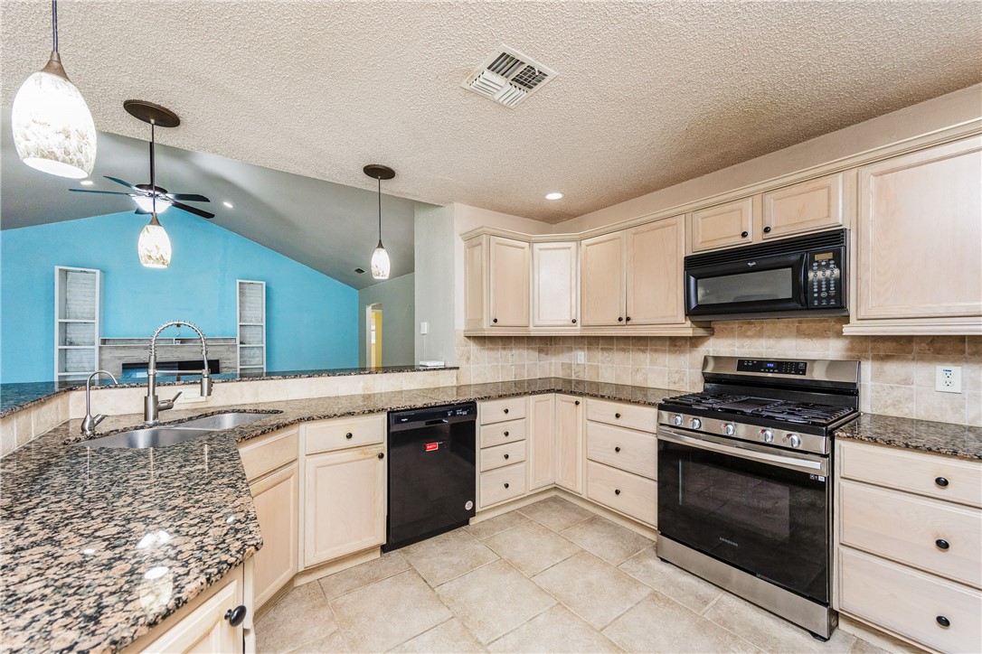 4933 Valley Mill Dr Property Photo 13