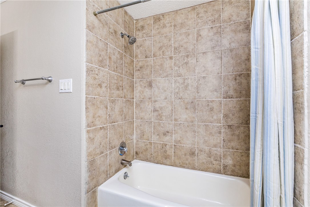 4933 Valley Mill Dr Property Photo 29