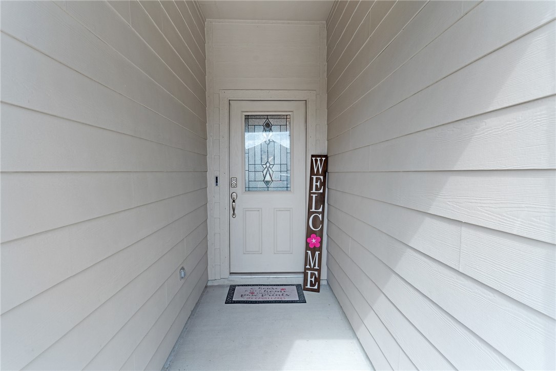 7802 Bullrider Dr Property Photo 2