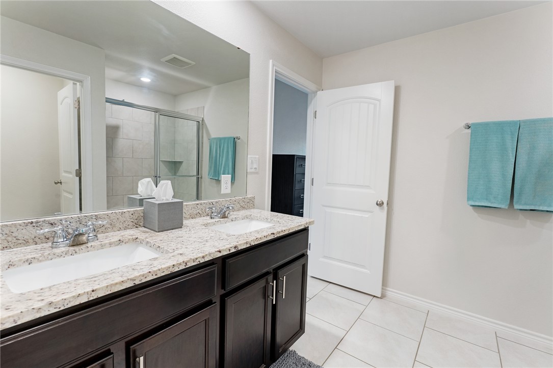 7802 Bullrider Dr Property Photo 18