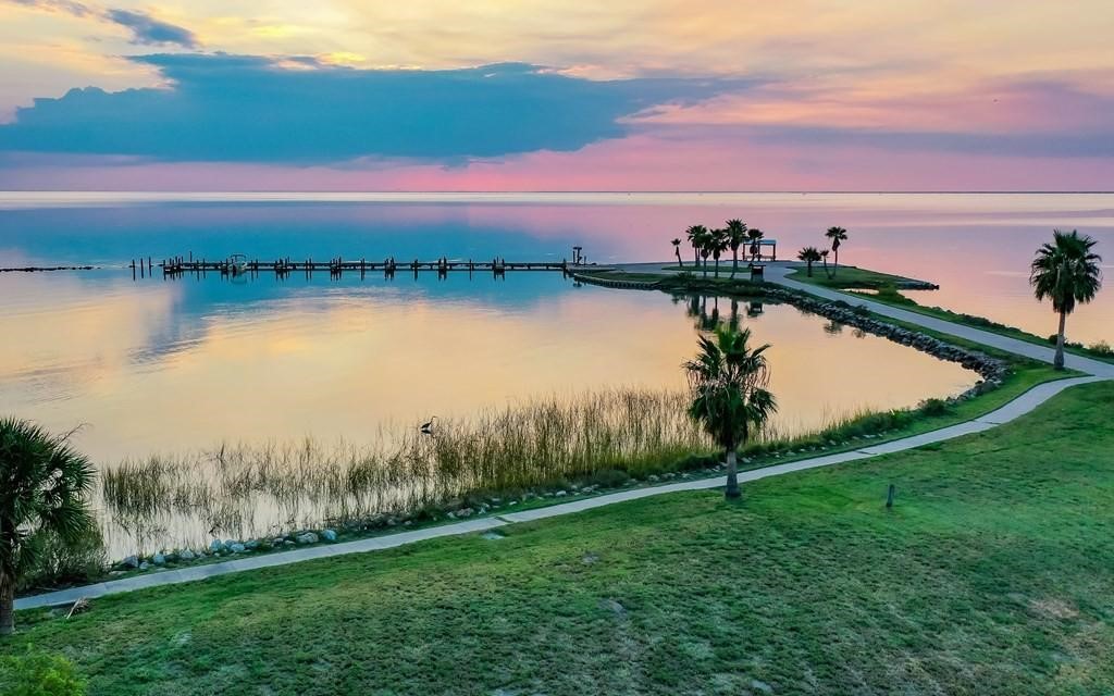 102 Redfish Point Dr Property Photo 11