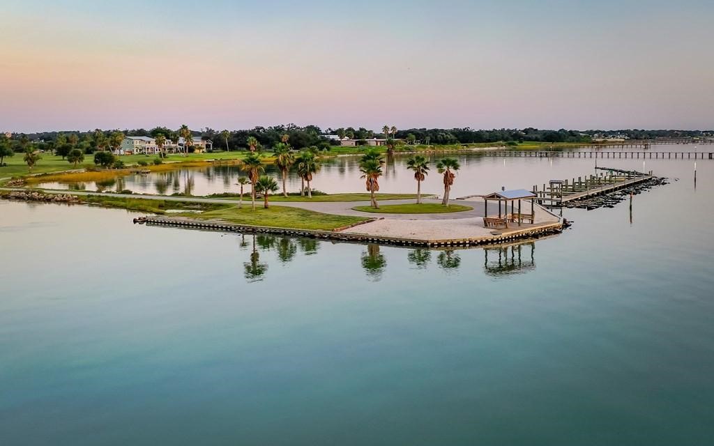 102 Redfish Point Dr Property Photo 12