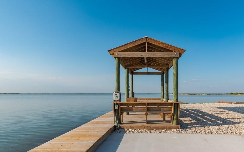 102 Redfish Point Dr Property Photo 16