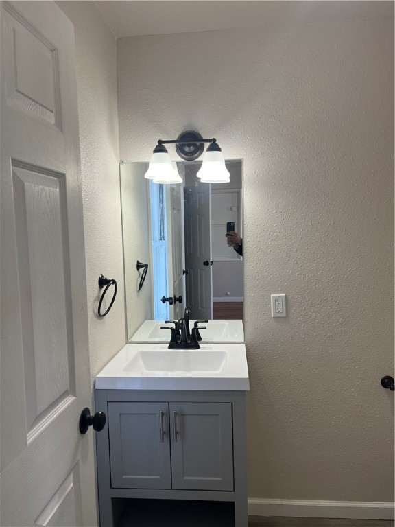 730 Anderson St Property Photo 9